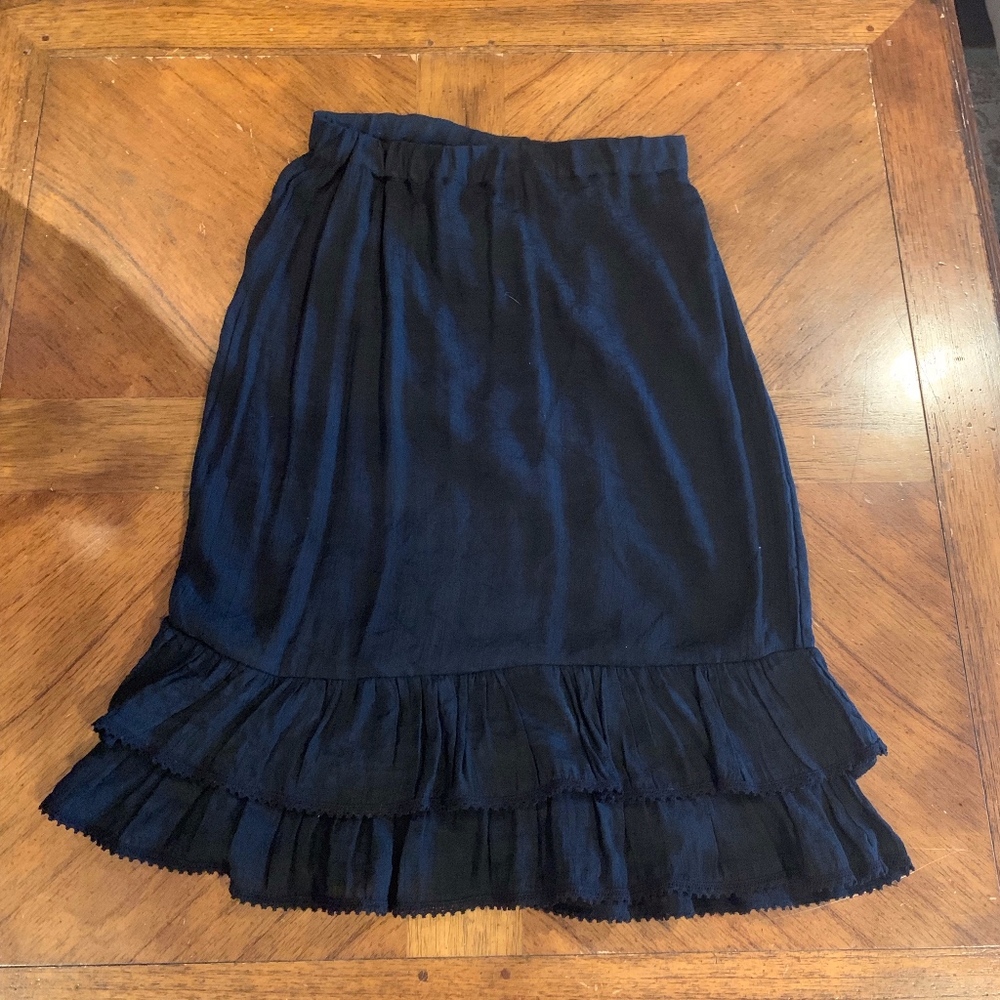 Black skirt